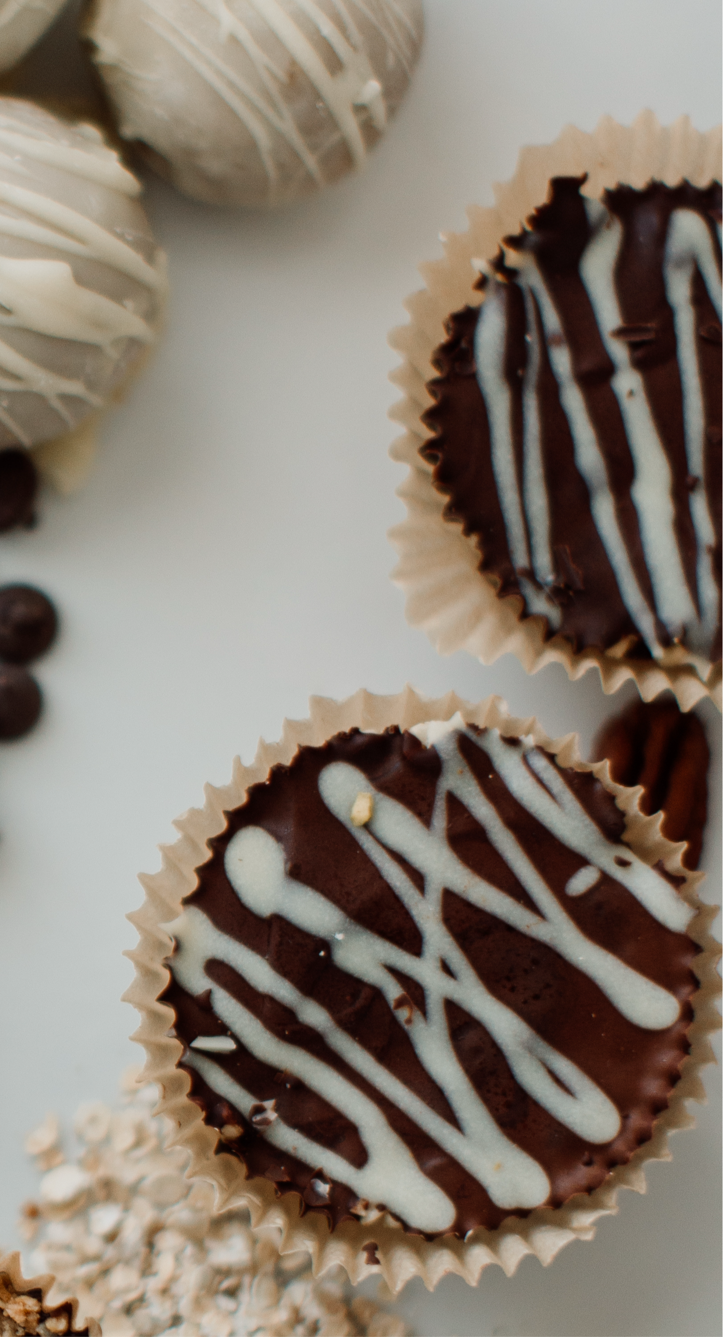 Cups « Rice Krispies » double chocolat et beurre d’arachide (🌱)