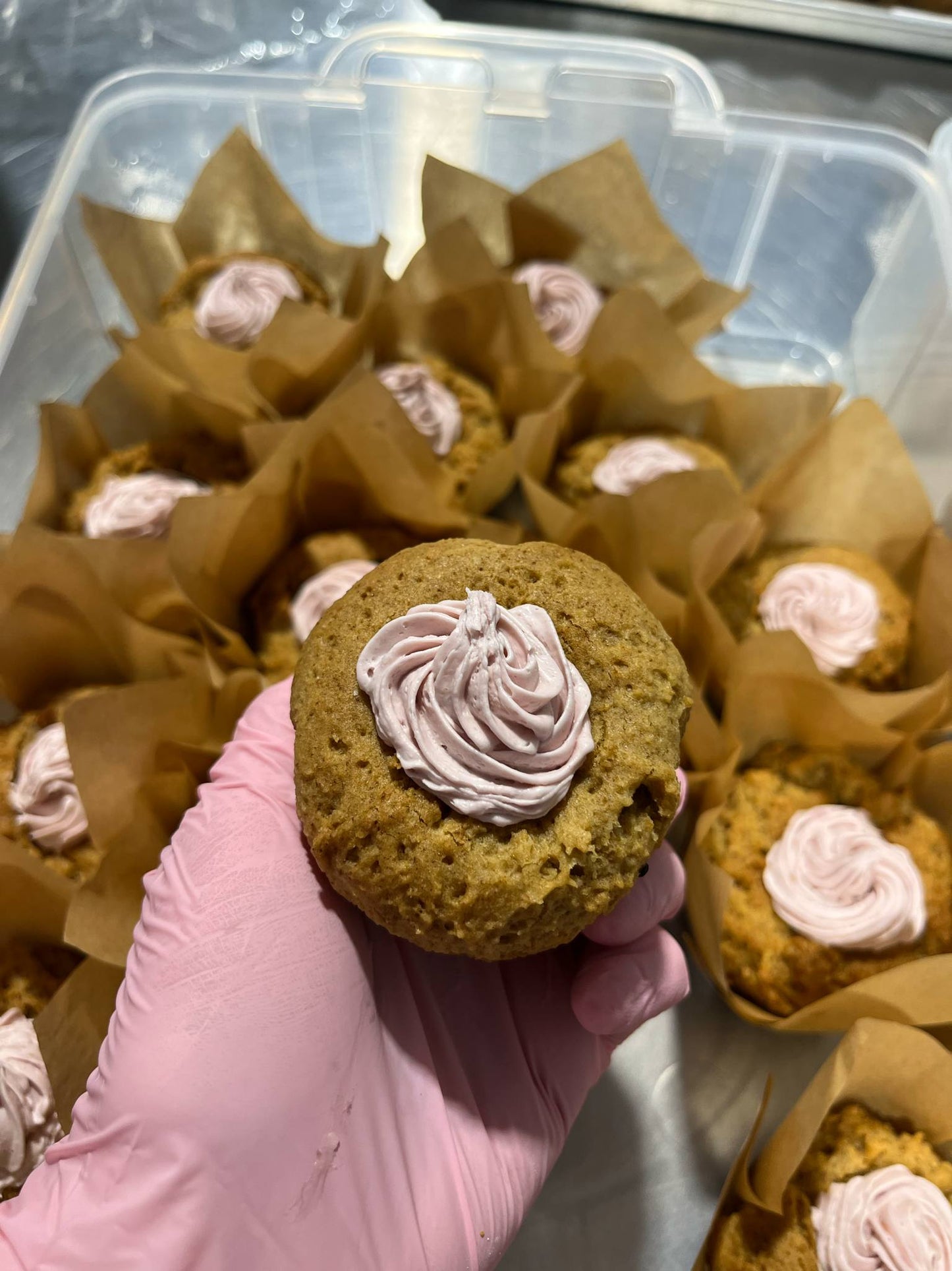 Muffins « nuage » crème de coco framboises🩷 - Boîte de 6